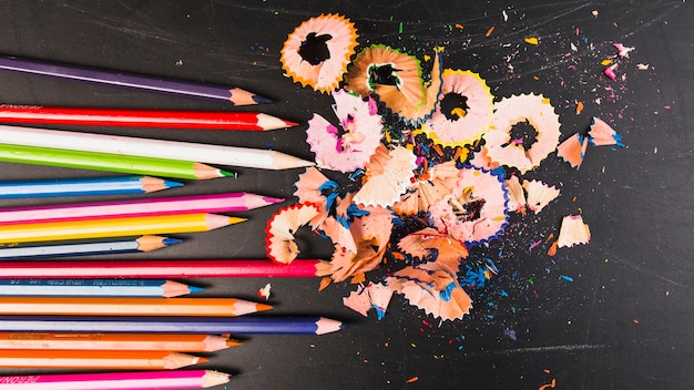 Free photo crayons of bright colours with shavings