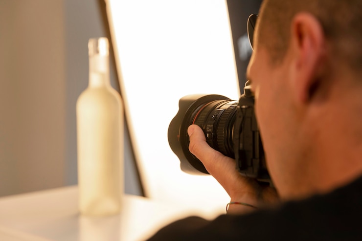 Free Photo creative way to photograph a product