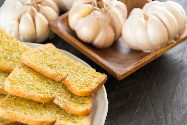 crispy bread garlic