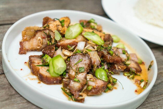 crispy fried pork fried with chilies