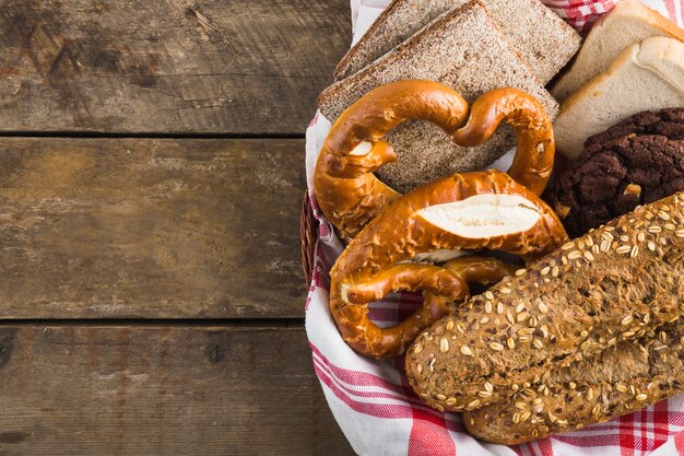 Crop basket with bread