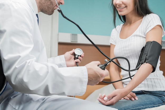 Crop doctor man measuring pulse