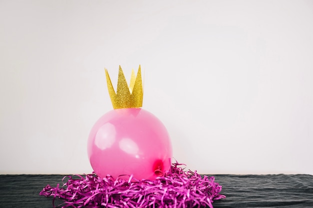 Crown on balloon