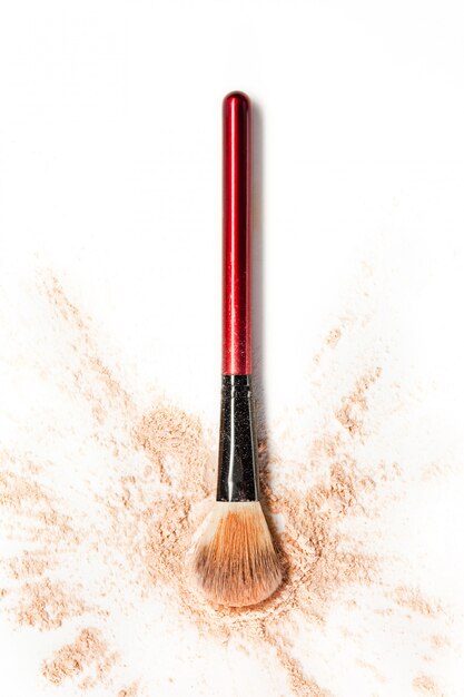 crushed mineral shimmer powder with makeup brush