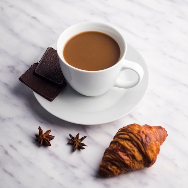 Foto gratuita tazza di caffè delizioso