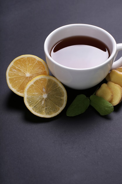 Free photo cup of tea with ingredients