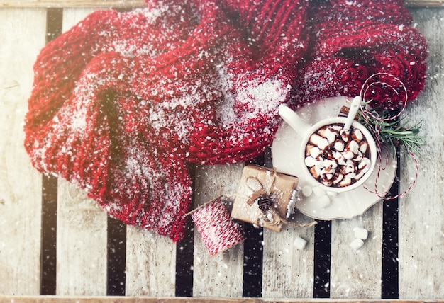 Free photo cup with chocolate and marshmallows seen from above