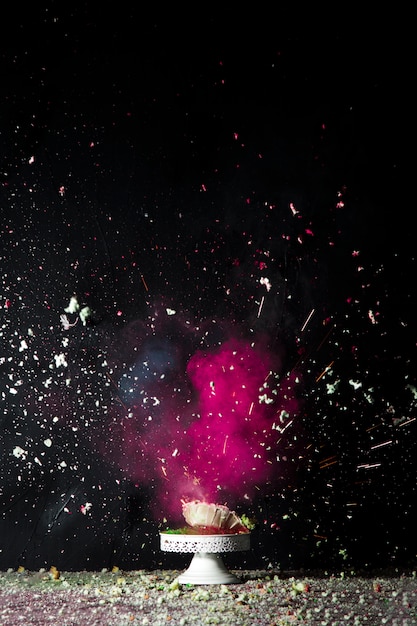 Free photo cupcake explosion