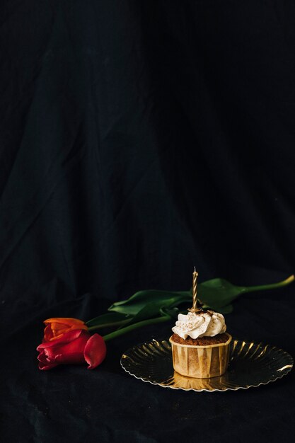 Free photo cupcake still life