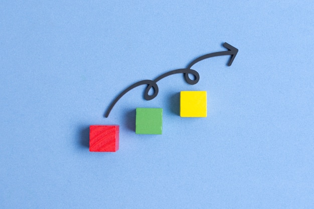 Curvy line jumping on colourful cubes