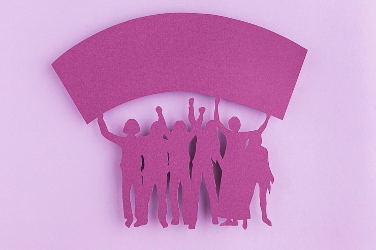 Free Photo cutout female figures in paper copy space