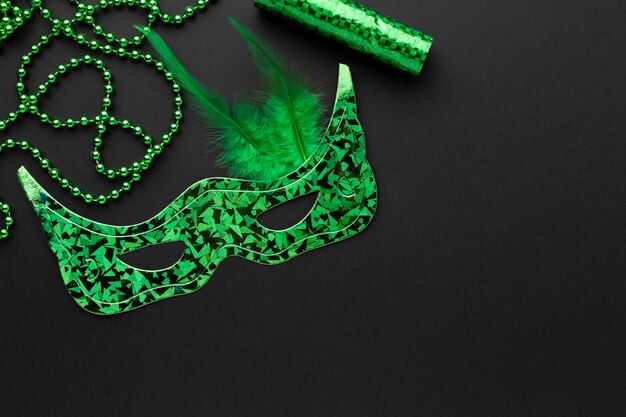 Cyber green mask and pearls