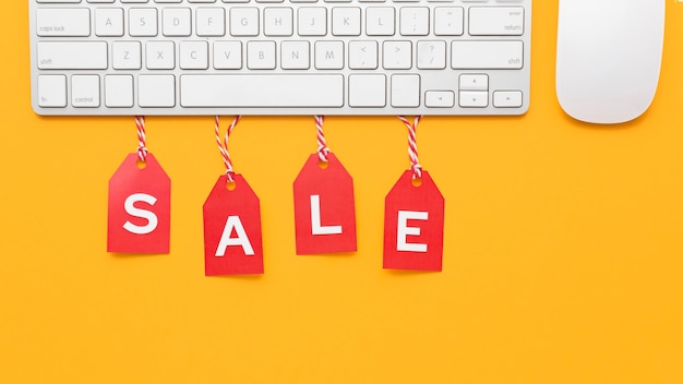 Free photo cyber monday sale red labels concept and keyboard