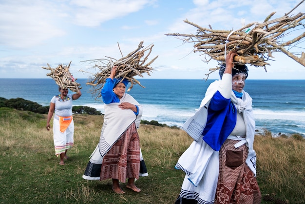 Free photo daily life of indigenous people