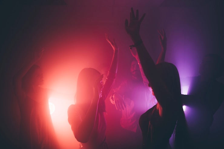 Free Photo dancing people in club