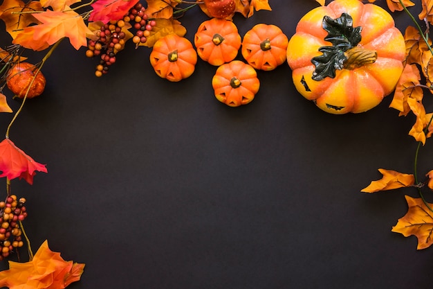 Free photo dark halloween background composition with space