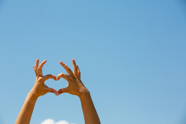 Free photo deaf asia woman using sign language.