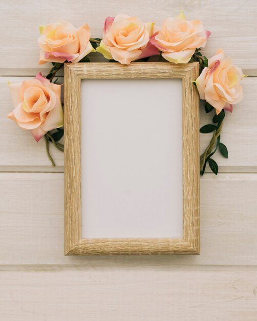 Decorating the frame with some flowers