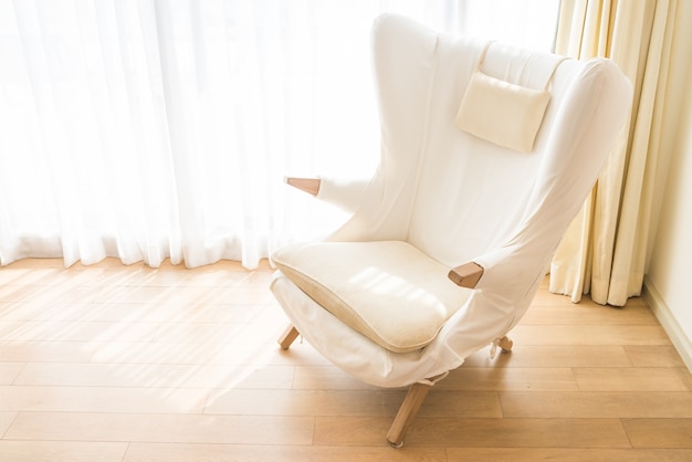 무료 사진 장식 화이트 안락 의자 장식 라이프 스타일