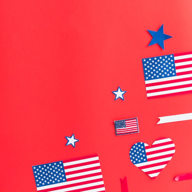 Украшения с флагами США, вырезанные из бумаги