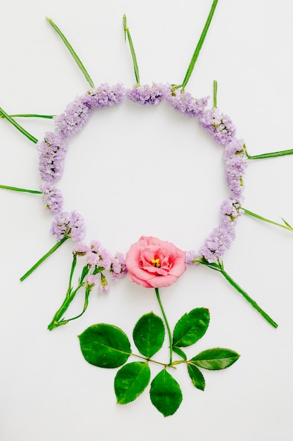 Decorative circular frame made with flowers