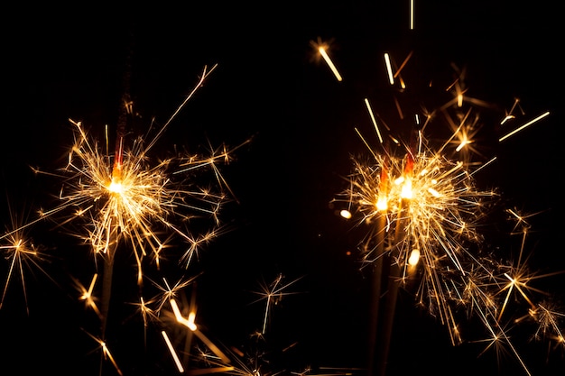 Decorative flaming sparklers