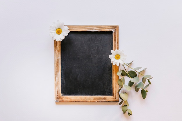 Decorative floral slate composition