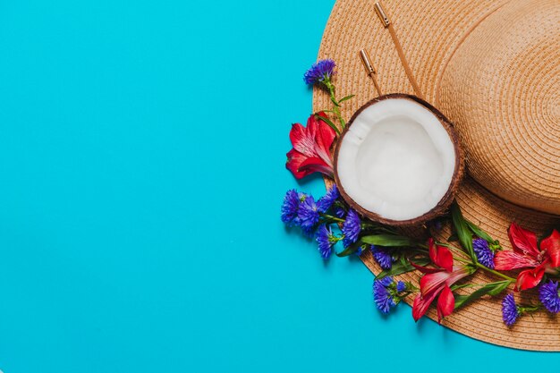 Decorative hat with coconut and flowers