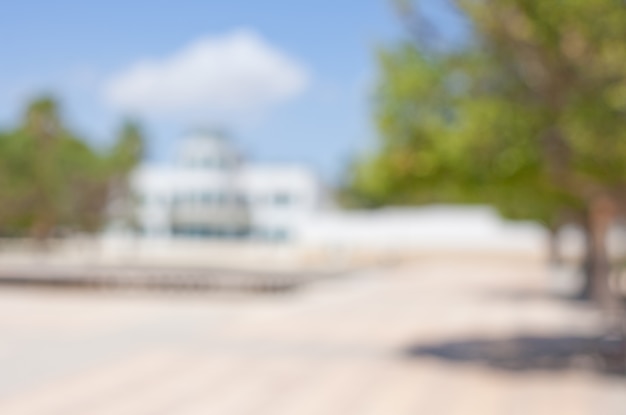 Free photo defocused building and square