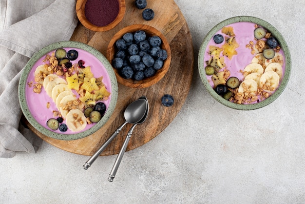 Free photo delicious açai bowl arrangement with copy space