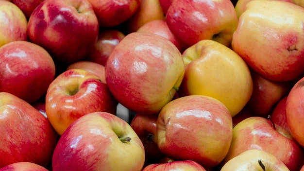 Delicious apples arrangement