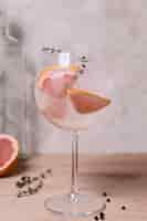 Free photo delicious beverage with grapefruit ready to be served