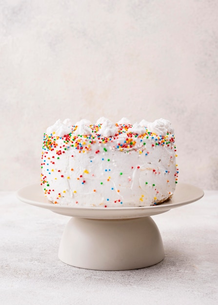 Free photo delicious birthday cake with sprinkles