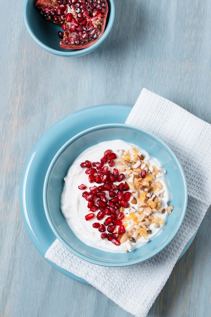 Delicious breakfast bowl with yogurt and oats