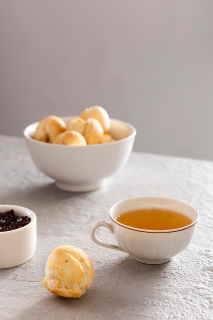 Delicious cheese bread arrangement