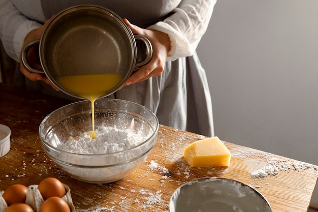 Delicious cheese bread making arrangement