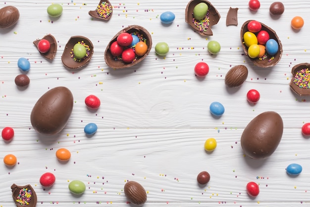 Free photo delicious easter sweets composition