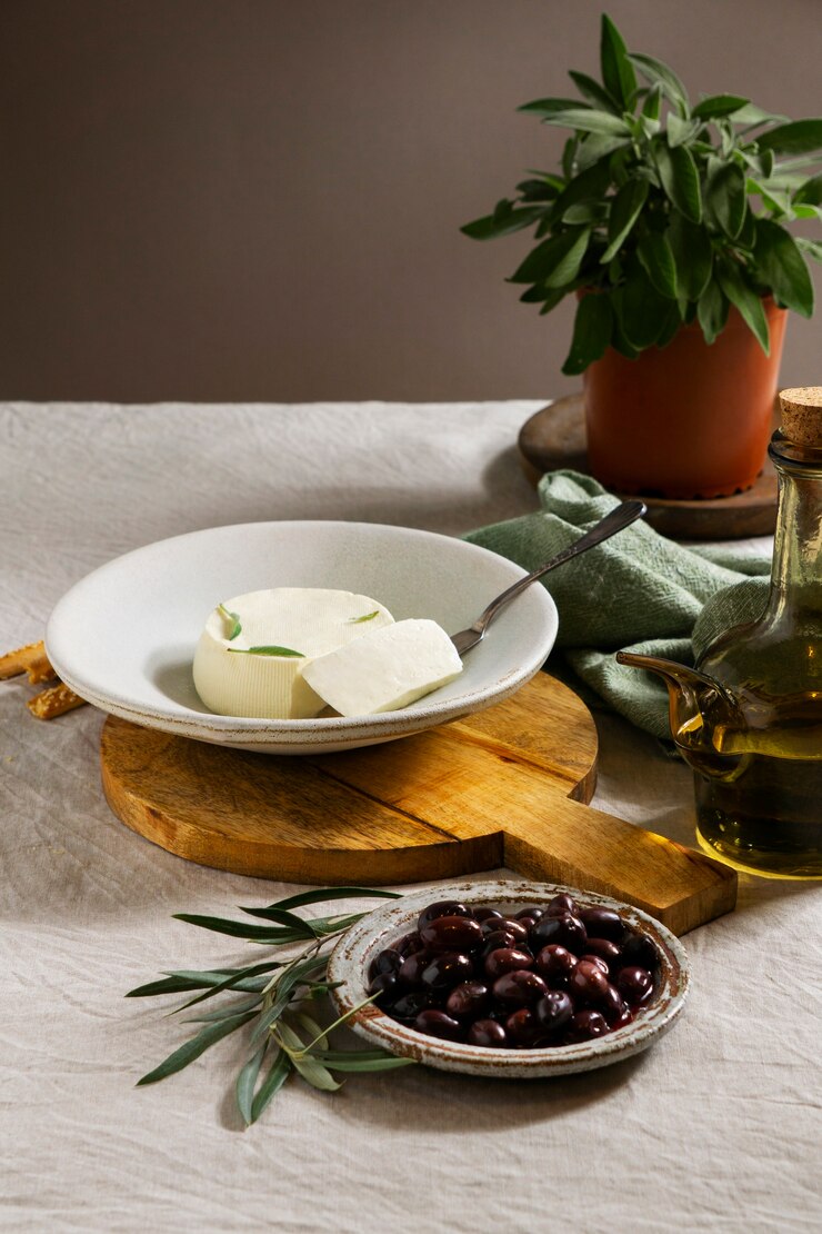 Бесплатный Фотография вкусный натюрморт из свежего сыра