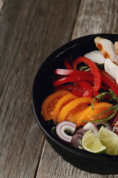 Delicious grilled chicken with vegetables for dinner