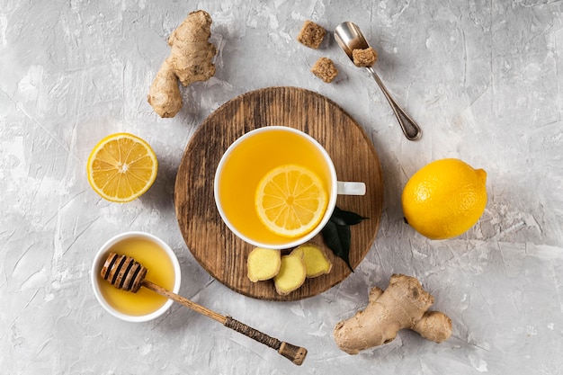 Foto gratuita concetto di tè al limone delizioso e sano