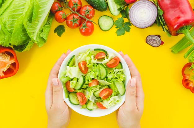 Delicious and healthy lettuce salad