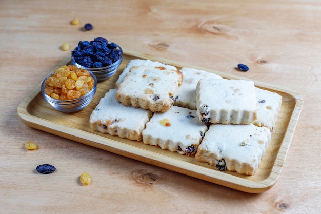 Deliziosi biscotti fatti in casa con uvetta.