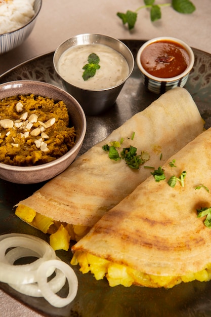 Free photo delicious indian dosa arrangement