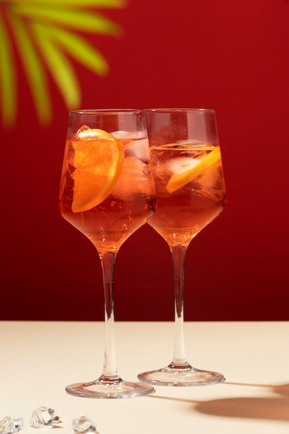 Free photo delicious italian cocktail with realistic background