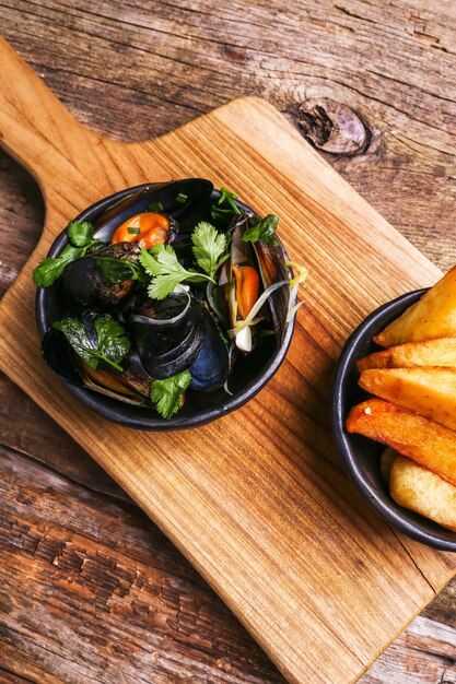 Delicious mussels in a plate