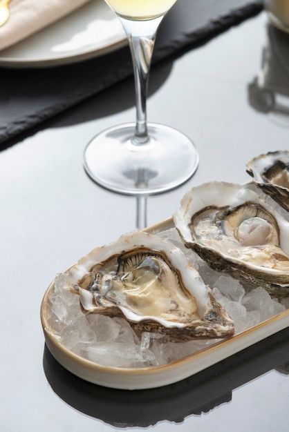 Free photo delicious  oysters ready to eat still life