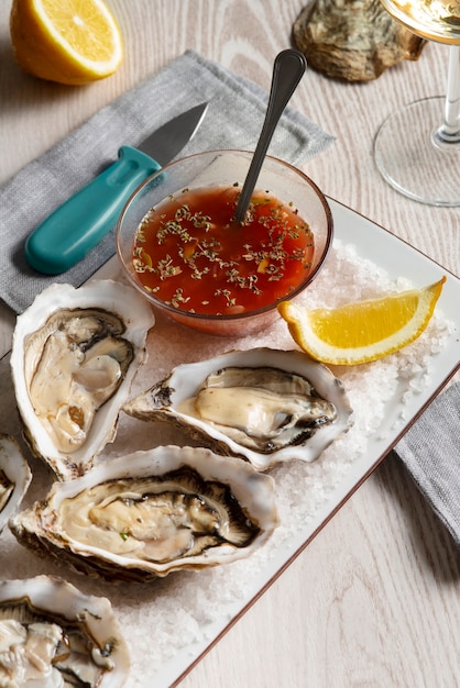 Free photo delicious  oysters ready to eat still life