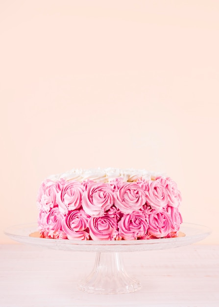 Вкусный розовый торт