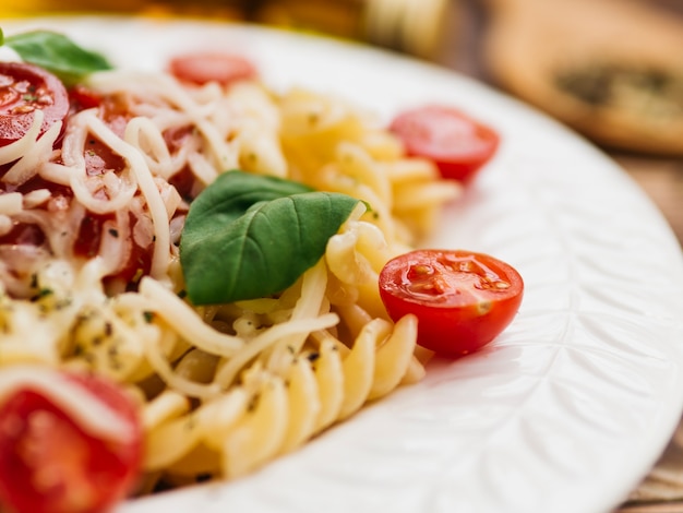 イタリアのパスタのおいしいプレート