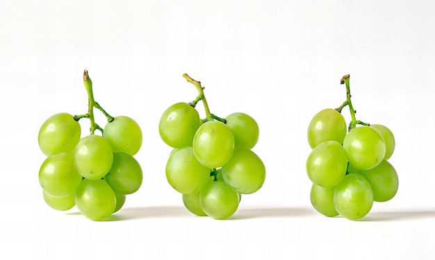 Free photo delicious ripe green grapes